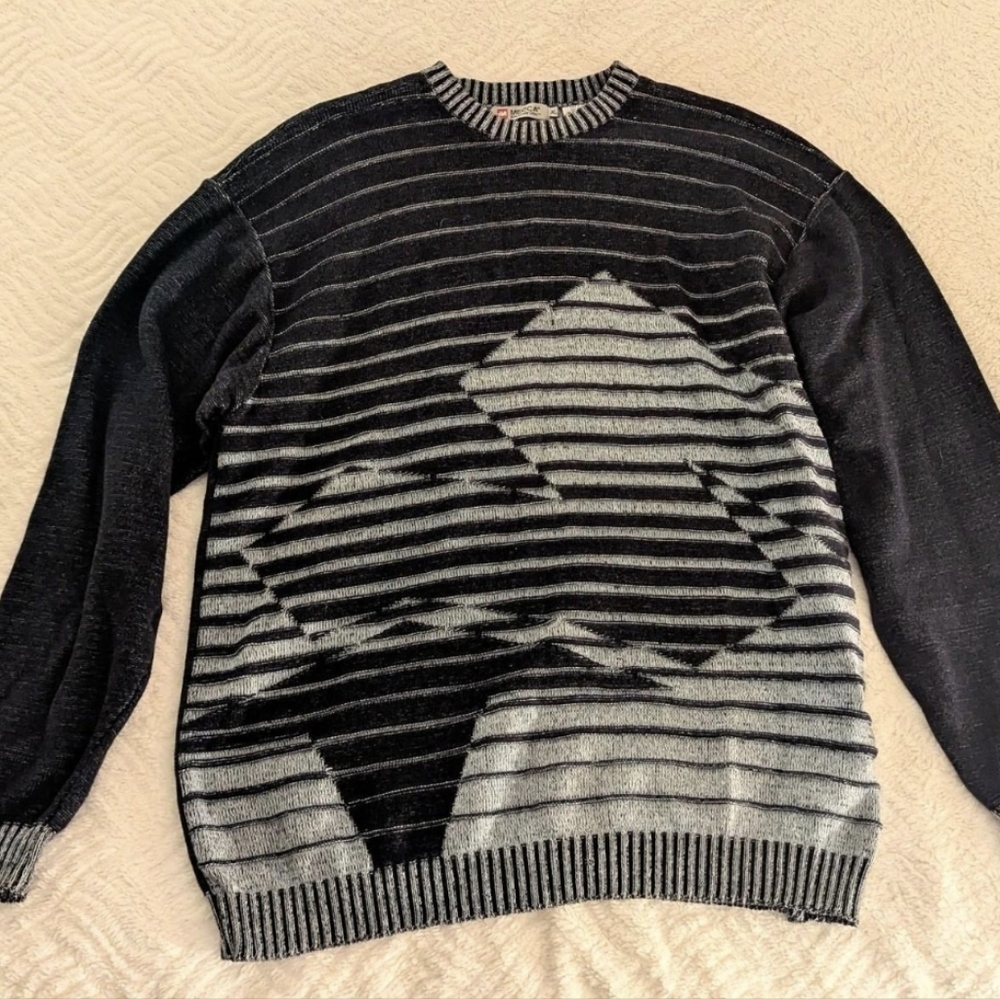 Mecca Black & Gray Patterned Crewneck Sweater